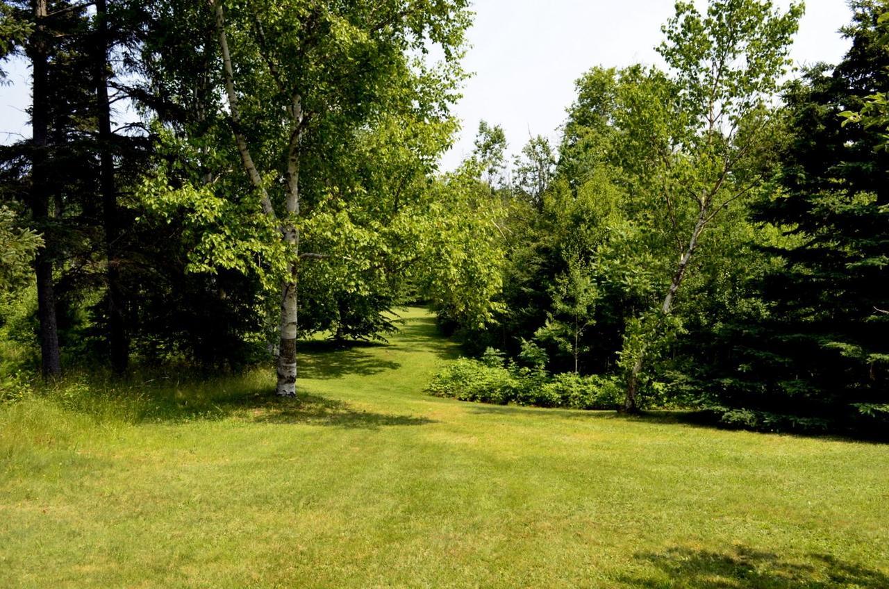 Still Point Lodge Deep Brook Exterior foto